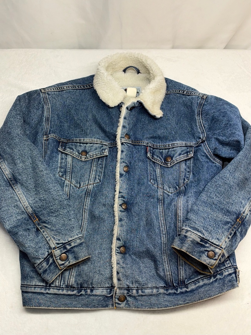 Vintage 90s Levi’s Sherpa  Lined Denim Trucker Jacket Size M Flaws